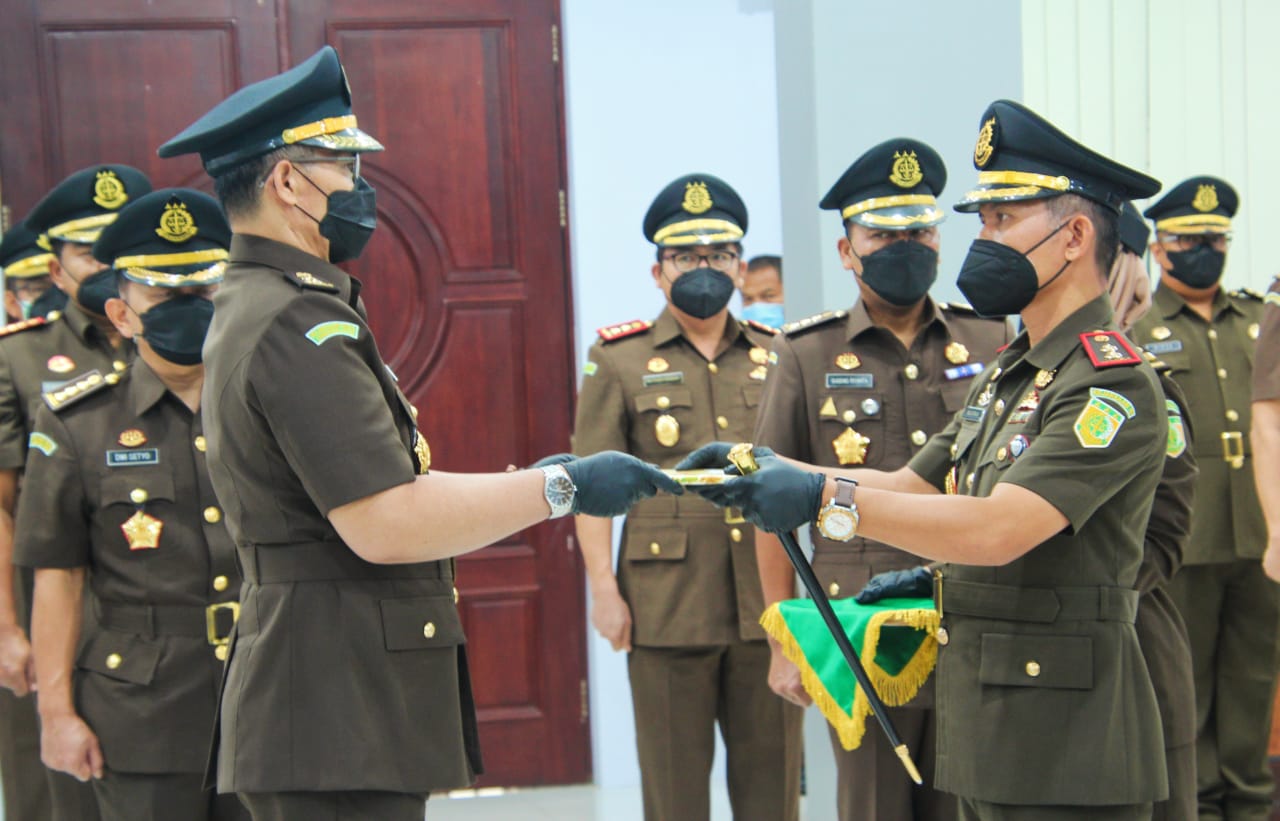 Kajati Sumut Lantik Nusirwan Sahrul Jadi Kajari Belawan Gantikan Ikeu Bachtiar