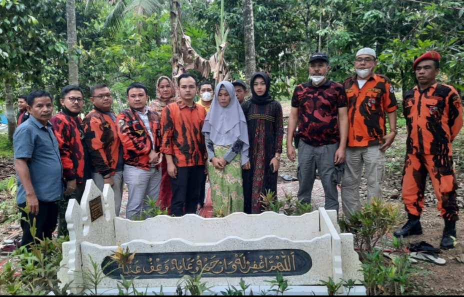 Jelang Muscab PP Madina dan PP Kab Tapsel, MPW PP Sumut Ziarah ke Makam Almarhum Syahriawan