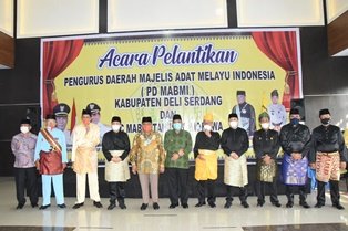 H Ashari Tambunan Hadiri Pelantikan PD MAMBI Kabupaten Deli Serdang