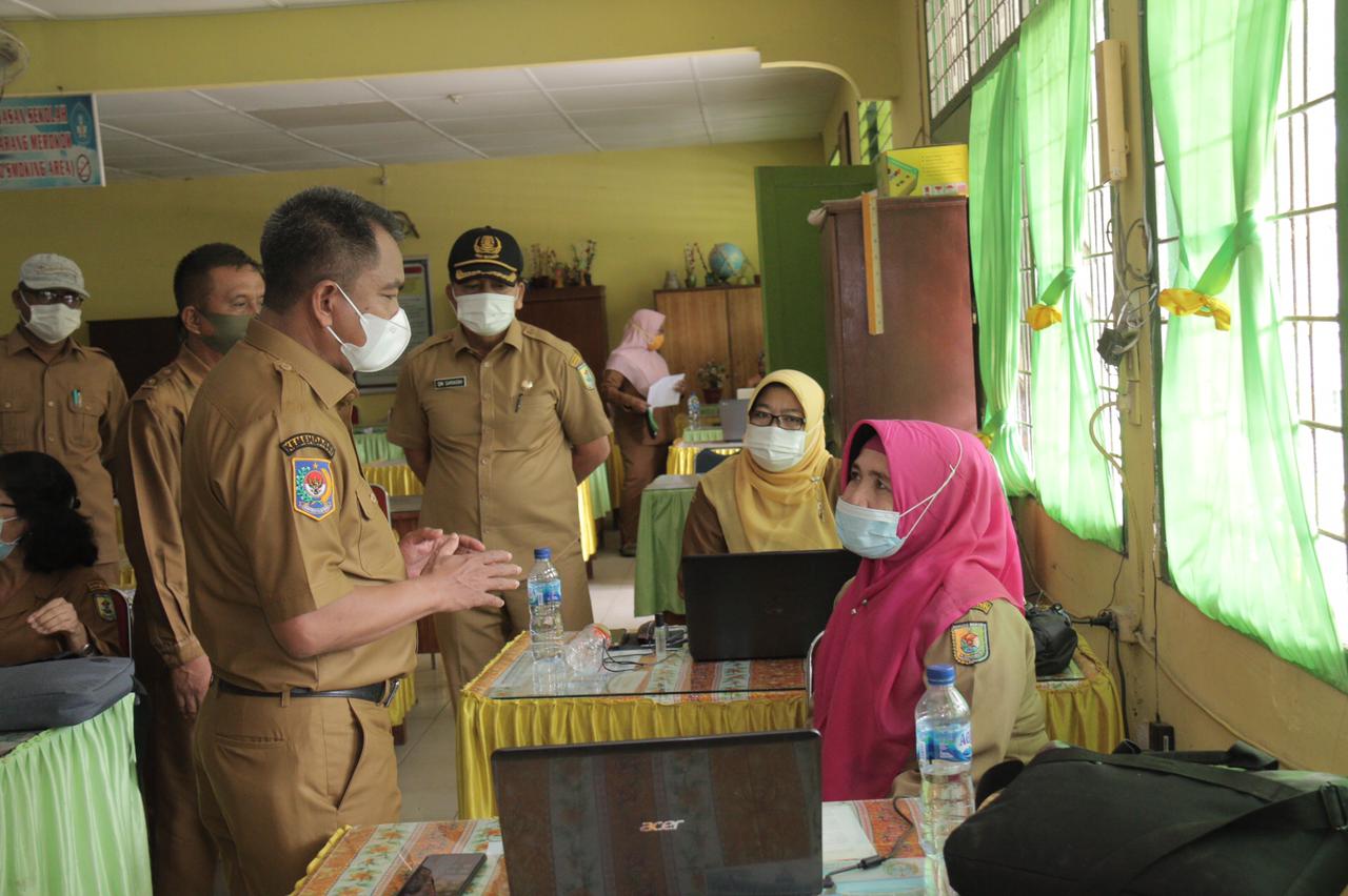 Bupati dan Wabup Sergai Tinjau Pelaksanaan Ujian SMP