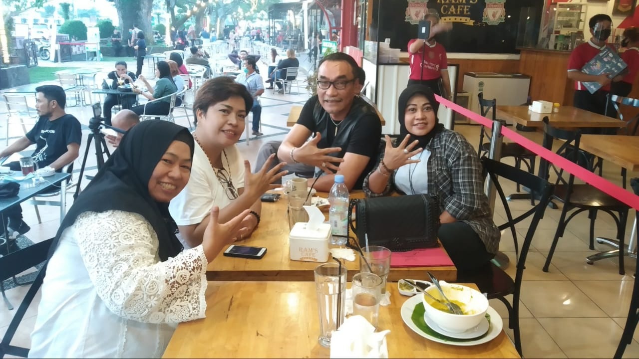 Panitia Reuni Perak SMA Negeri 5 Medan’ 96 Silaturahmi ke Banuara Sianipar