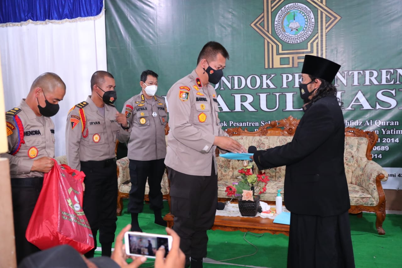 Kasetukpa Lemdiklat Polri dan Resimen WSA Gelar Baksos Ramadan Berkah