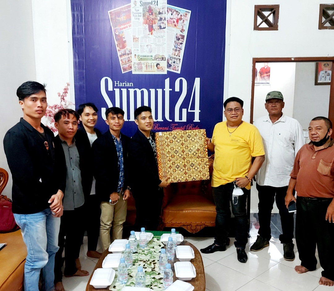 Mahasiswa Fakultas STIE IBMI PKL di Sumut24 Group, Anto Genk:  Semoga Jadi Pemimpin di Nias