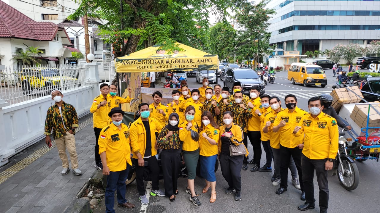 Berbagi Sembako dan Takjil, Dedi Dermawan : Semoga Bermanfaat Bagi Masyarakat