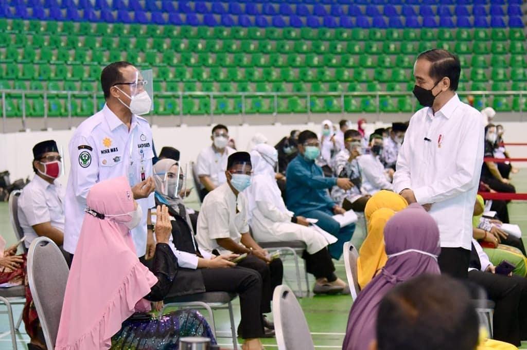 Presiden RI Tinjau Vaksinasi massal Covid-19