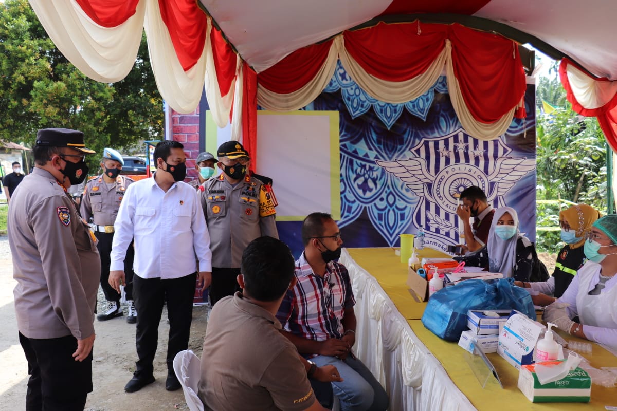 Polda Sumut Cek Pos Penyekatan di Langkat Pastikan Pemeriksaan Swab Antigen
