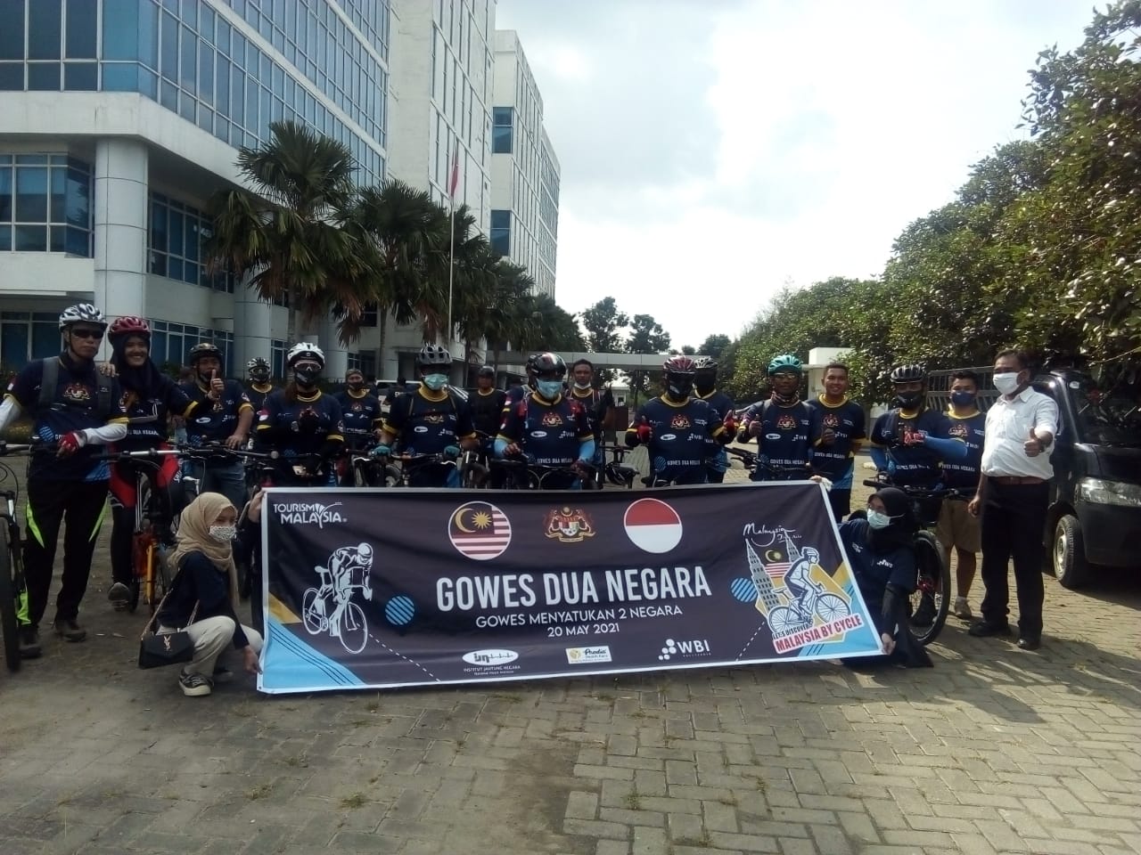GOWES 2 NEGARA - PUBLIC DIPLOMACY CYCLING PROGRAM HIDUP SEHAT DI MASA PANDEMI