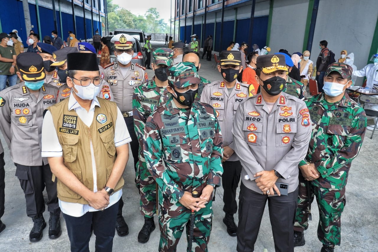 Antisipasi Lonjakan Covid-19 di Bangkalan, Gubernur, Kapolda Jatim dan Pangdam V Brawijaya, Laksanakan Manajemen Krisis