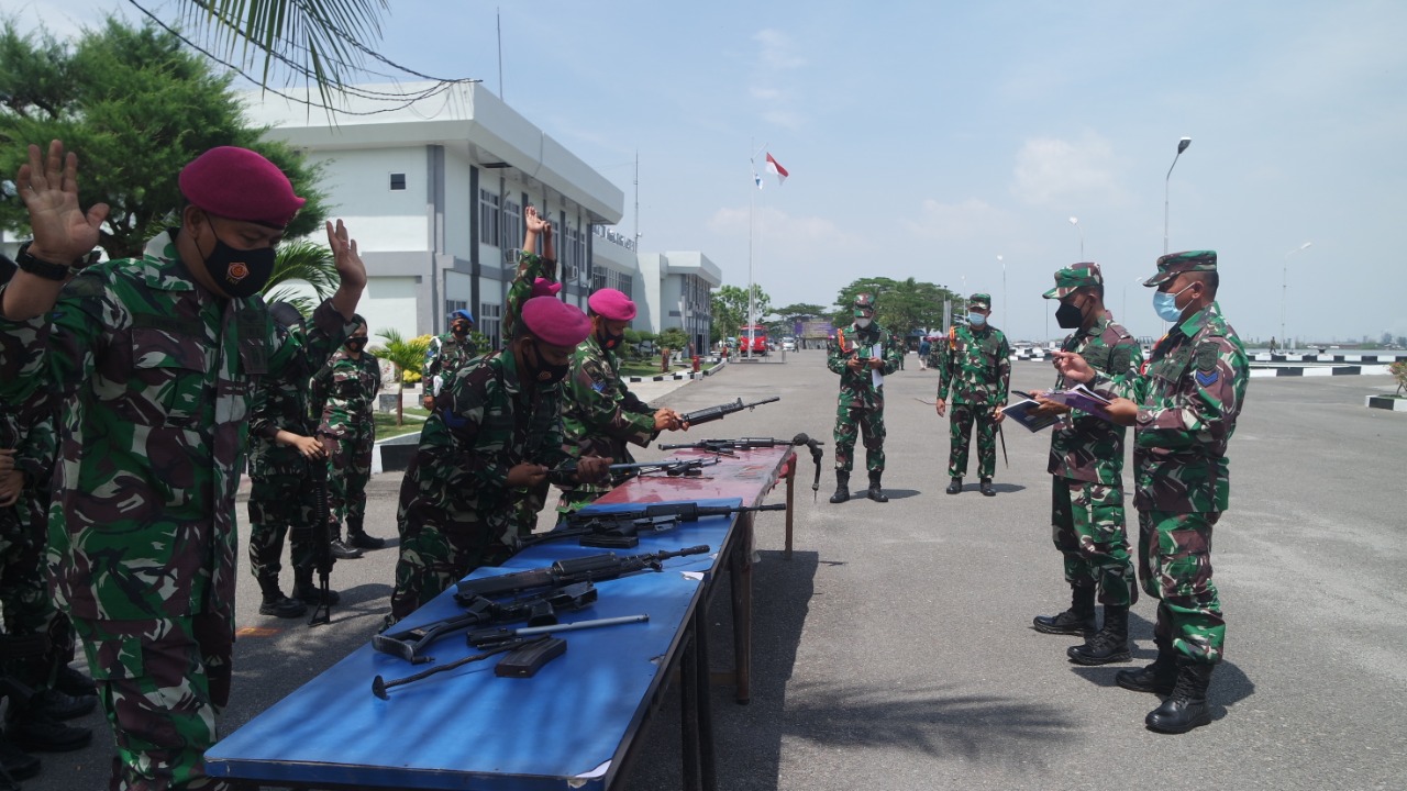 Prajurit Yonmarhanlan I Melaksanakan Latihan Uji Terampil Glagaspur Pangkalan TNI AL TW II Tahun 2021