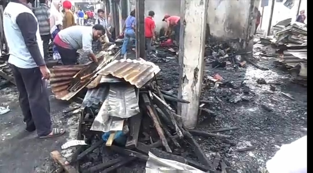 Pasca Kebakaran Pasar Tradisional Kotapinang,Pemkab Labusel Belum Relokasi Pedagang