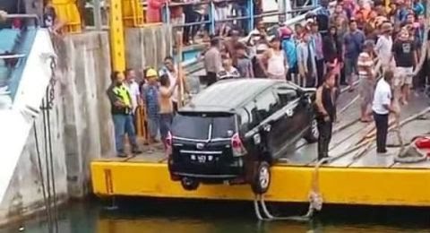 Polisi Periksa Saksi Ahli Soal Jatuhnya Mobil dari KMP Ihan Batak