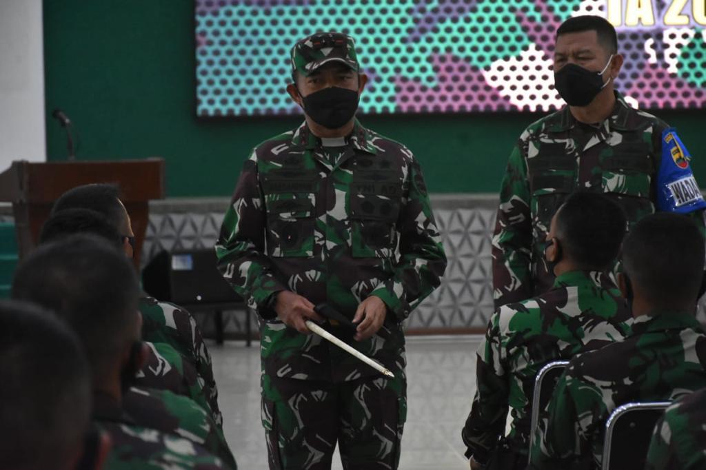 Pangdam I/BB Tutup Latihan Pratugas Satuan BKO Kodim Persiapan Gelombang III di Wilayah Kodam XVII/ Cenderawasih TA 2021