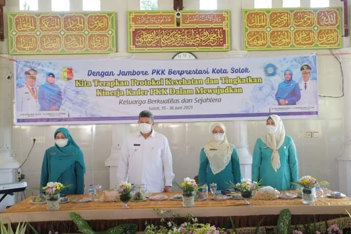 Wako Buka Jambore PKK Berprestasi Tingkat Kota Solok Tahun 2021