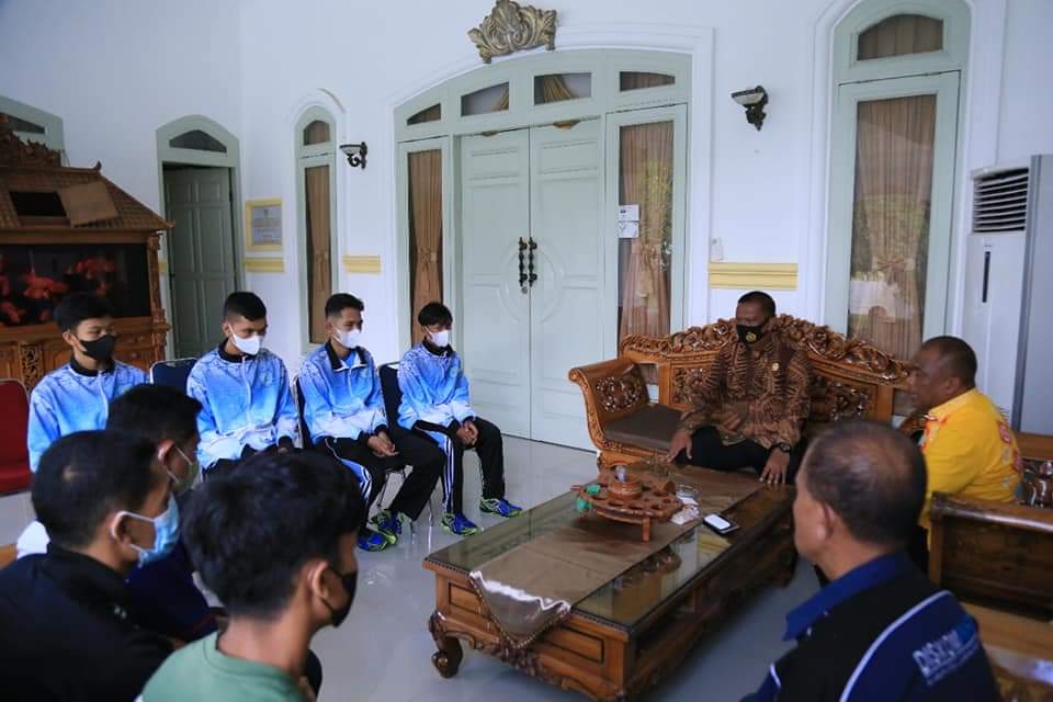 Pj. Bupati Labuhanbatu Sambut Kedatangan 4 Atlit Labuhanbatu yang Akan Mengikuti PPLP di Sumut