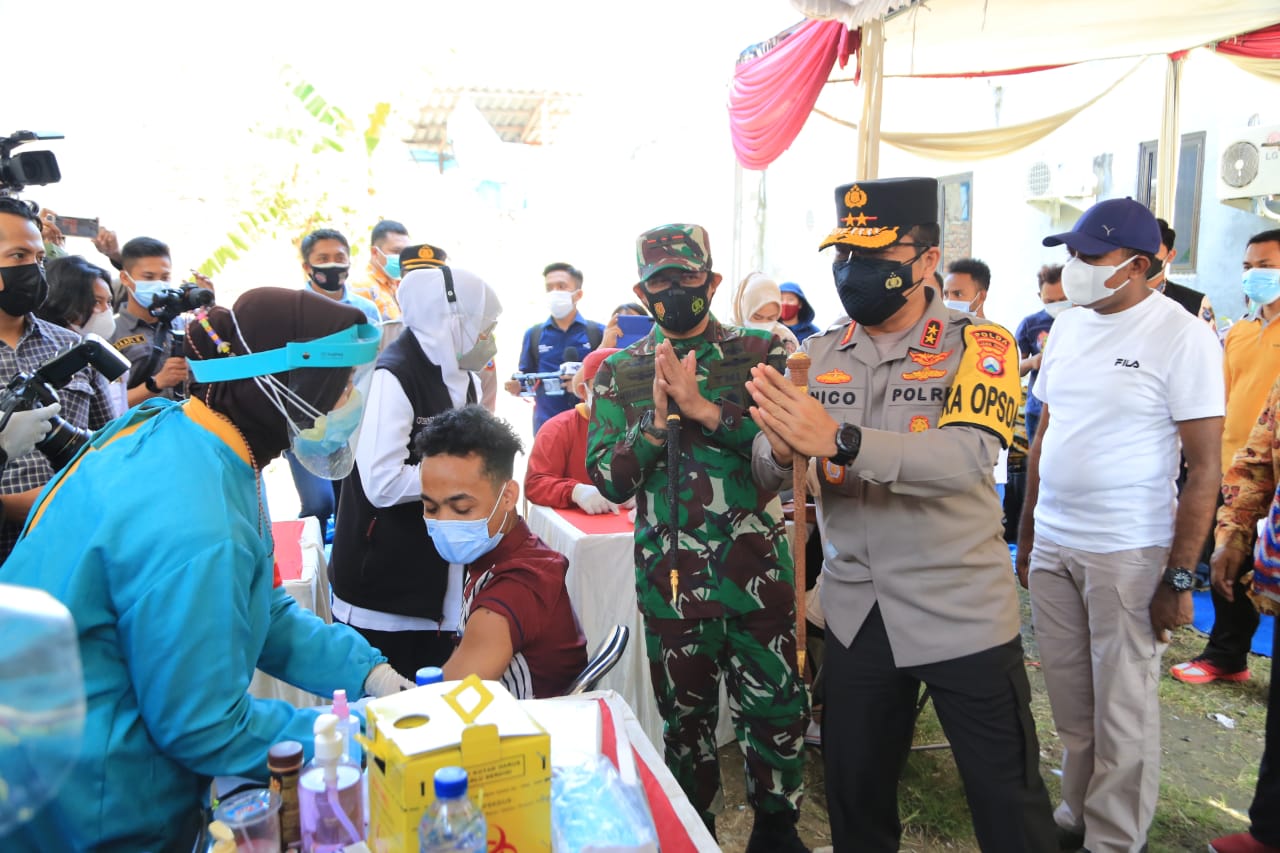 Forkopimda Jatim Tinjau Pelaksanaan Vaksinasi Door to door Warga Papua 