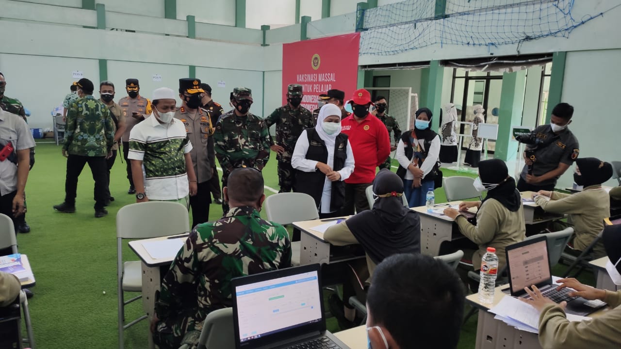 Forkopimda Jatim Cek Langsung Vaksinasi di Pesantren