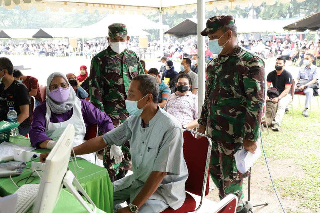 Kodam I/BB; Vaksinasi, Prokes Ketat, dan Testing Masif Turunkan Penularan COVID-19