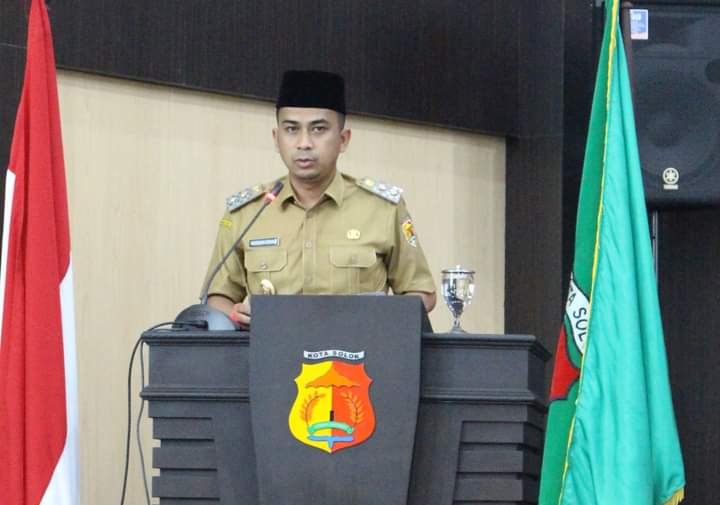 Pemko Solok himbau kantor dan rumah penduduk mengibarkan bendera merah putih selama 1 bulan