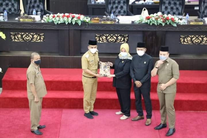 DPRD Solok Paripurna Sampaikan Nota Penjelasan Wako Atas Ranperda RPJMD
