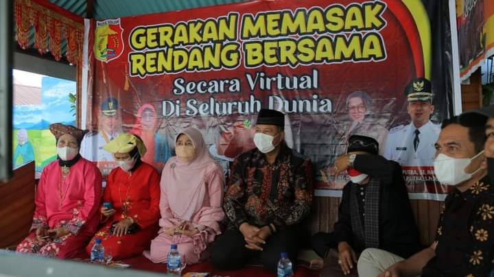 Wako Solok Hadiri Acara Memasak Rendang Sedunia Secara Virtual