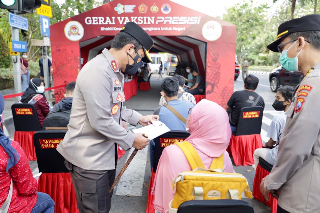 Kapolda Berikan Semangat Masyarakat Ciptakan Herd Immunity di Jatim