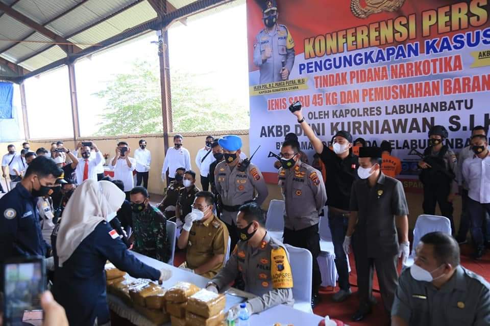Sekda Hadiri Pemusnahan Barang Bukti Narkoba di Polres Labuhanbatu