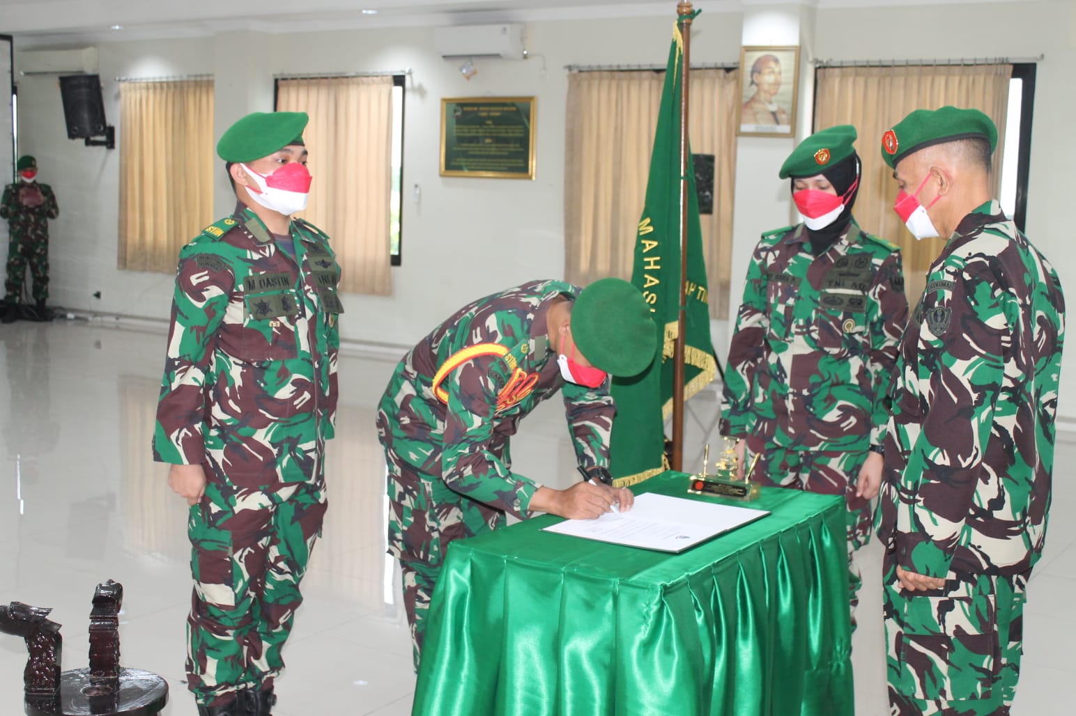 Ketua STHM Ditkumad Pimpin Sertijab Ketua Senat Mahasiswa STHM Periode 2021-2022