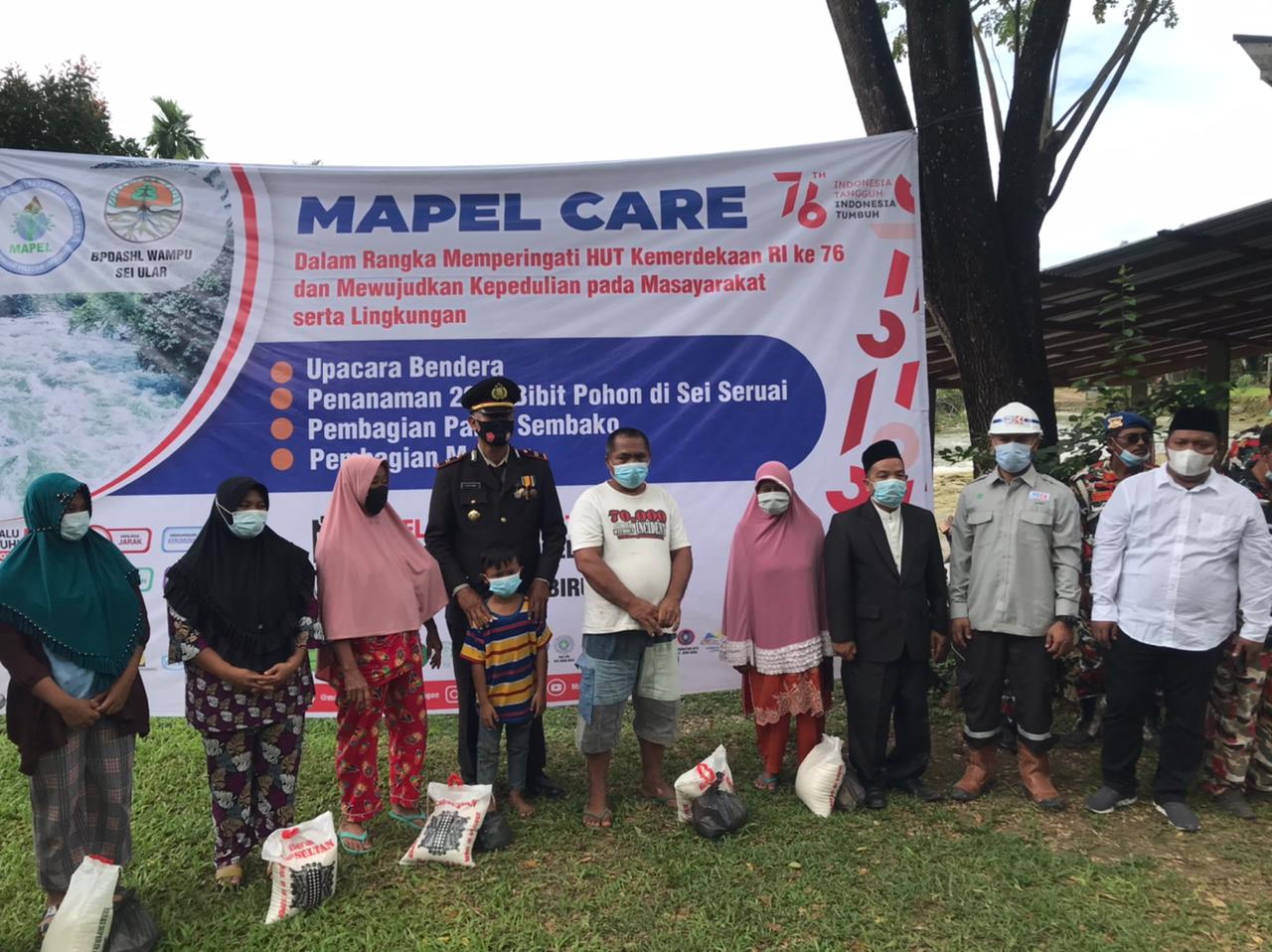 HUT RI KE 76 MAPEL dan MUSPIKA kec BIRU BIRU Bagikan Sembako dan Tanam Pohon