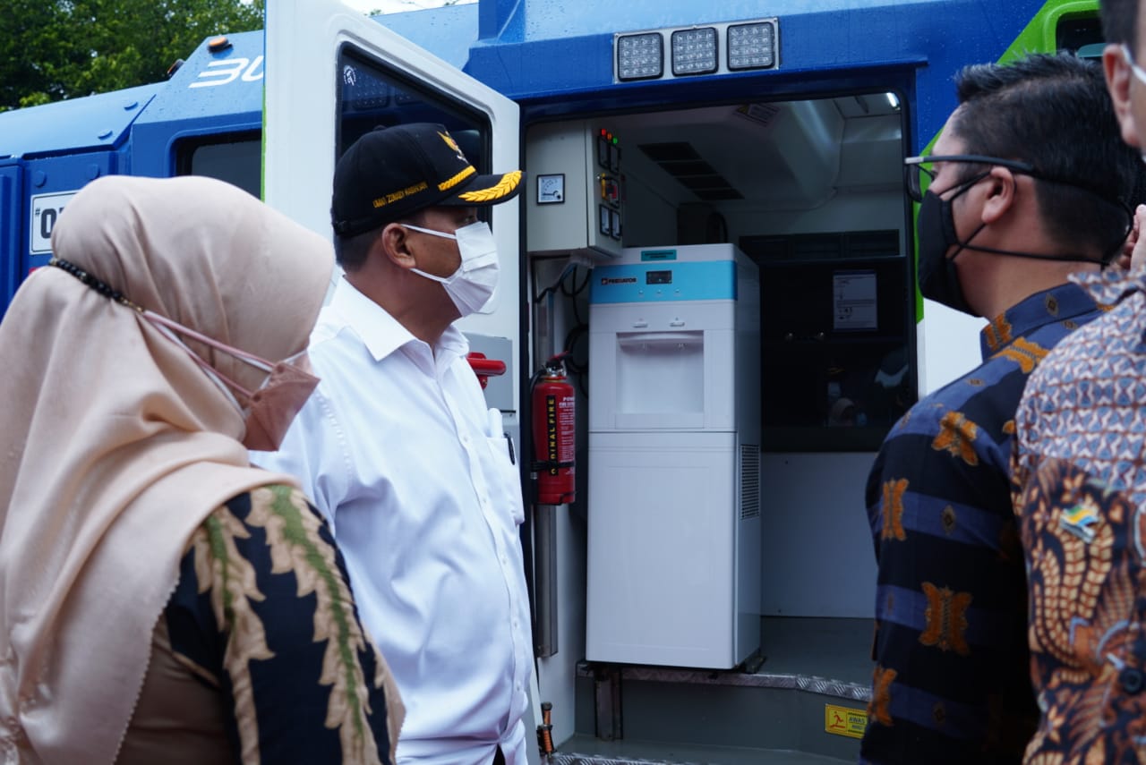 Wagubsu Resmikan Penggunaan Mobile Lab PCR  RS Sri Pamela