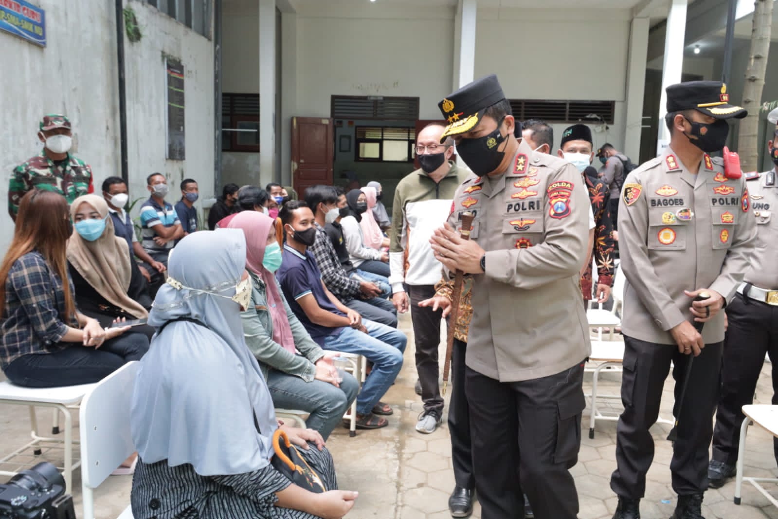 Kapolda Jatim Cek Pelaksanaan Vaksinasi di NUIS Pakis, Kabupaten Malang