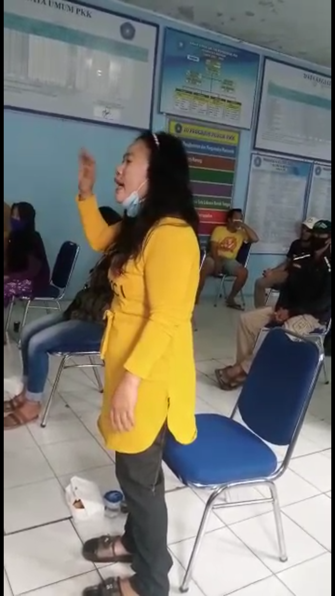 Soal Cafe Bantaran Sungai Ular, Kami Cuma Ingin Bertahan Hidup, Bukan Untuk Kaya