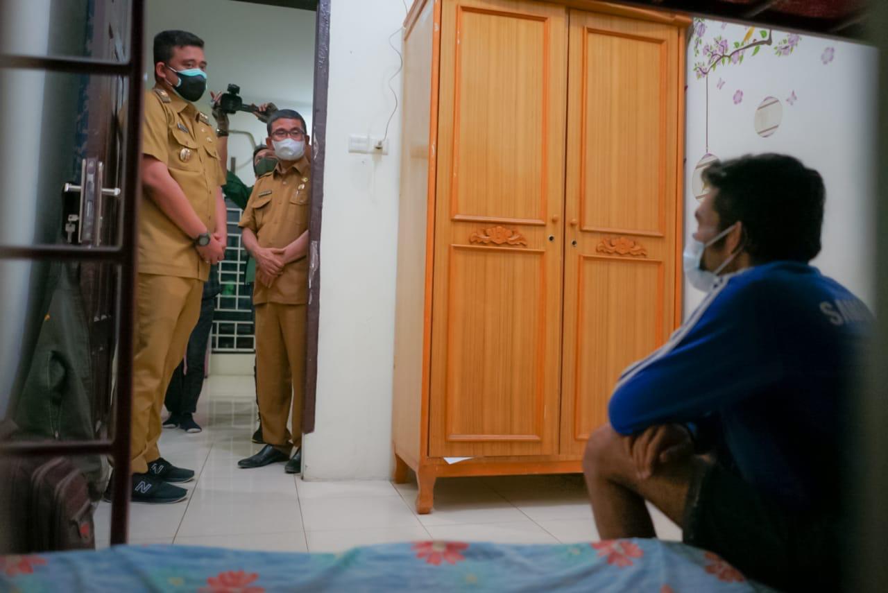 Temui Warga Biruen yang Sempat Tinggal di Kolong Jembatan Sungai Deli, Bobby Nasution Janji Fasilitasi Kepulangan