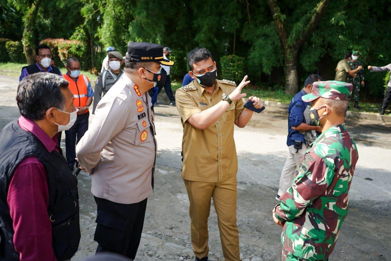 Bobby Nasution Dampingi Wakapolri Tinjau Posko PPKM Mikro di Menteng, Apresiasi Kepedulian Warga