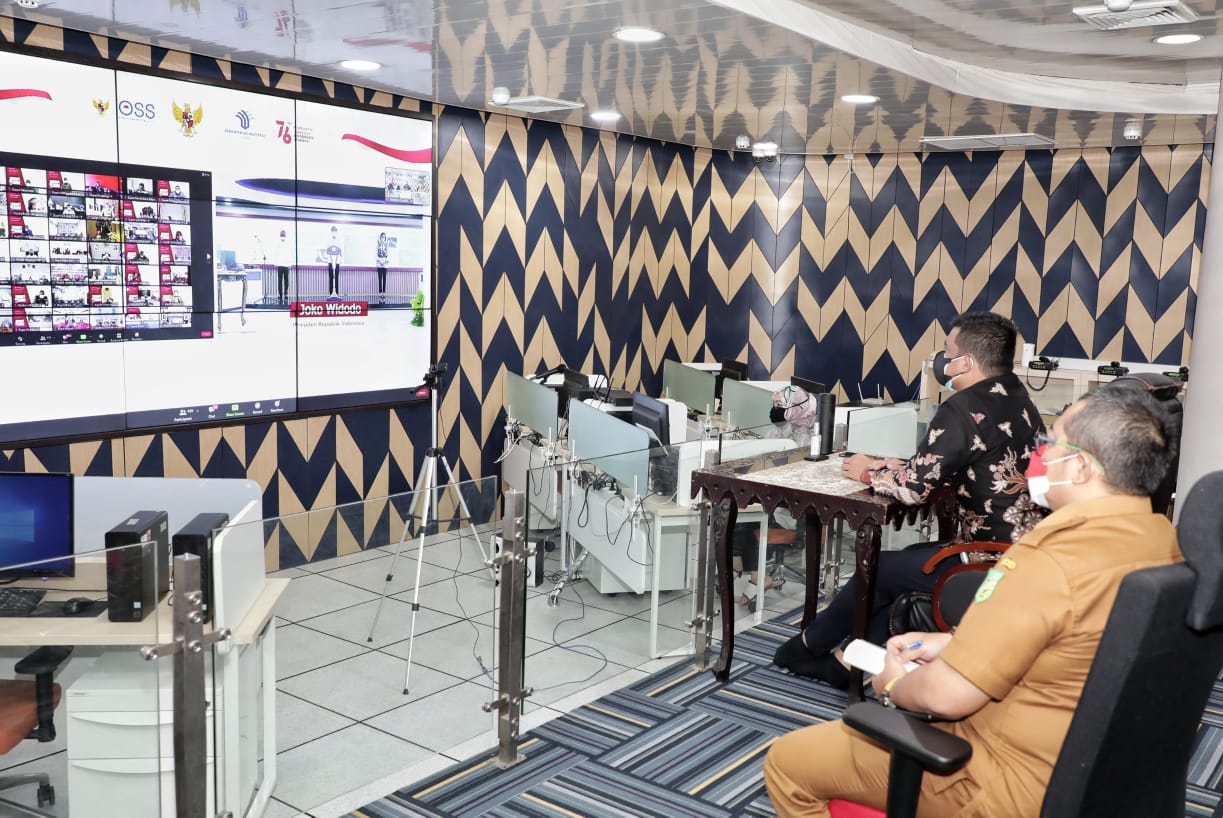 Wali Kota Medan saksikan Peresmian Peluncuran Sistem OSS Berbasis Risiko