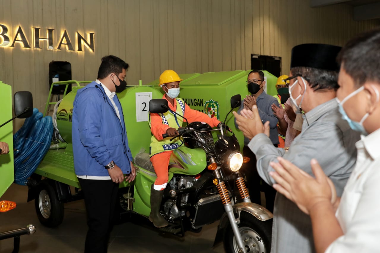 Terima CSR Becak Sampah, Wali Kota Medan : Ini akan bermanfaat untuk Penanganan kebersihan