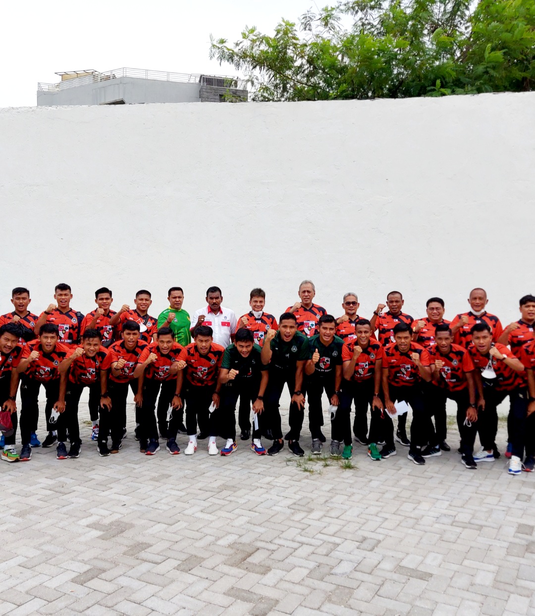 Lepas Atlet Sepak Bola Sumut ke PON Papua, Kodrat Shah : Untuk Raih Prestasi, Tim Harus Kompak