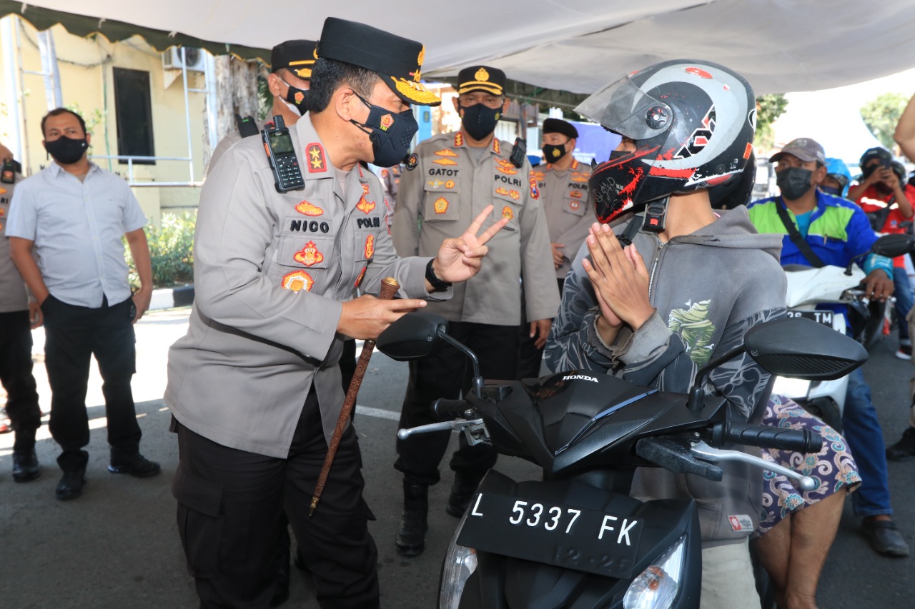 Kapolda Jatim Cek Vaksin Drive Thru di Polres Pelabuhan Tanjung Perak