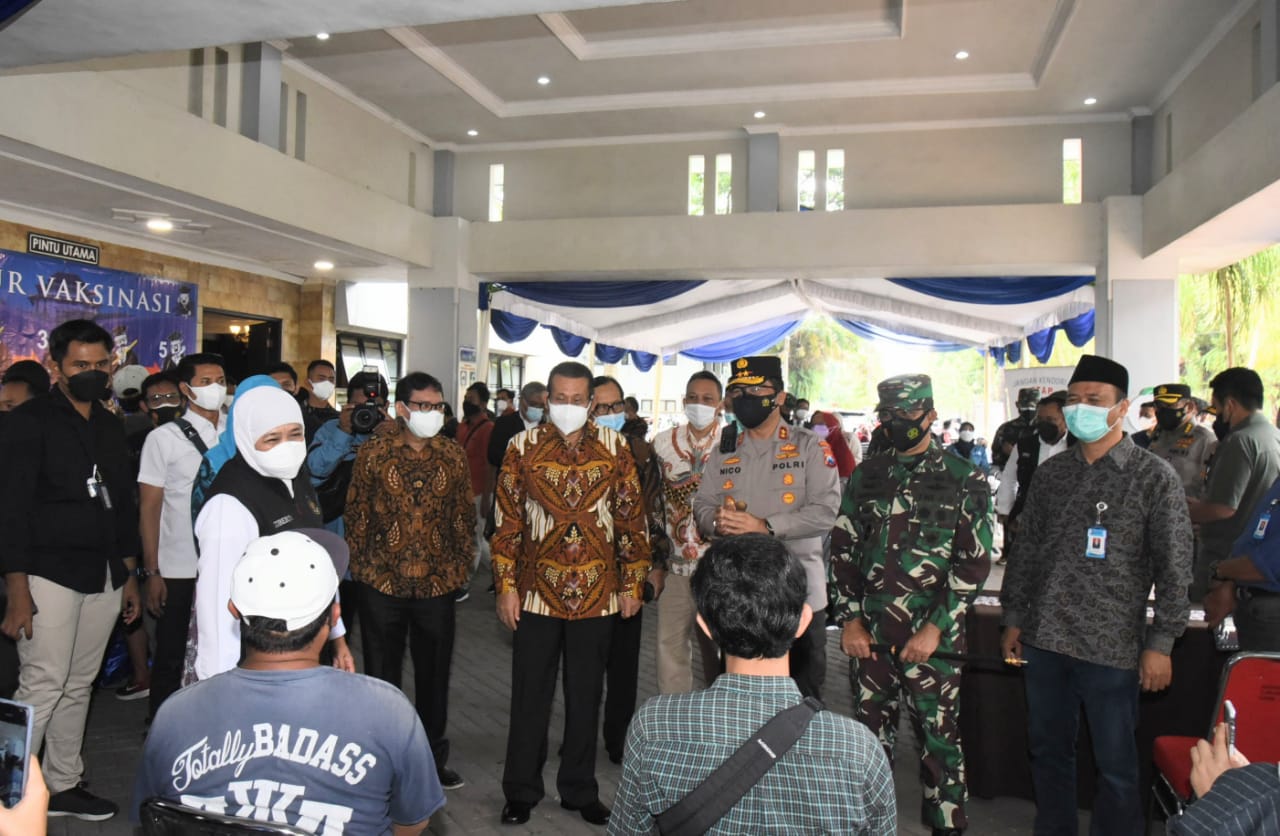 Forkopimda Jatim Tinjau Vaksinasi di Kampus IAI Al Qolam Malang