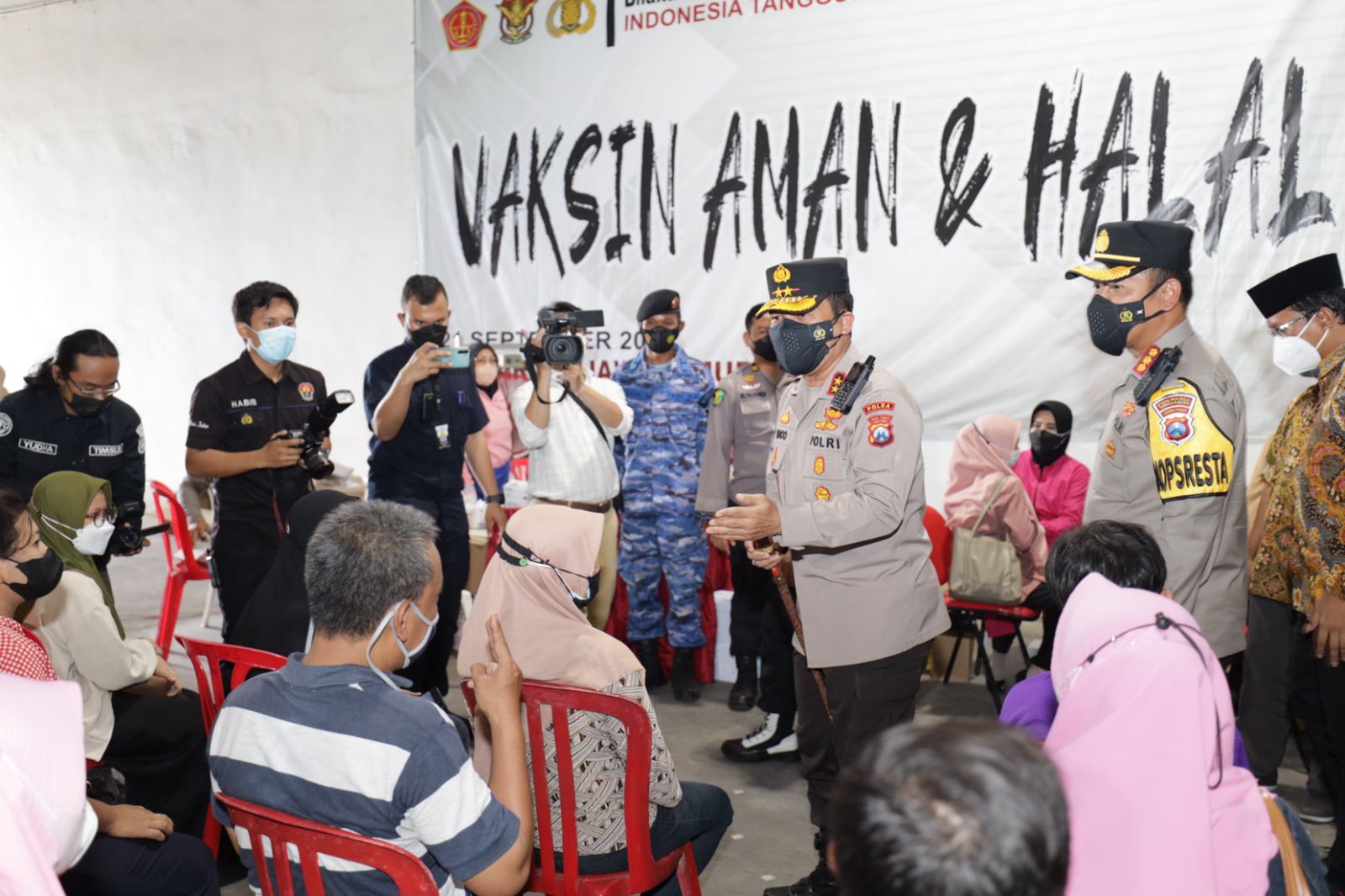 Sinergitas TNI-Polri, Alumni AKABRI 98 Nawahasta Gelar Vaksinasi dan Baksos di Seluruh Nusantara