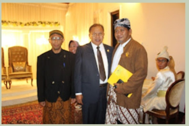 DIPLOMSI BUDAYA DI NEGERI SINGAPURA