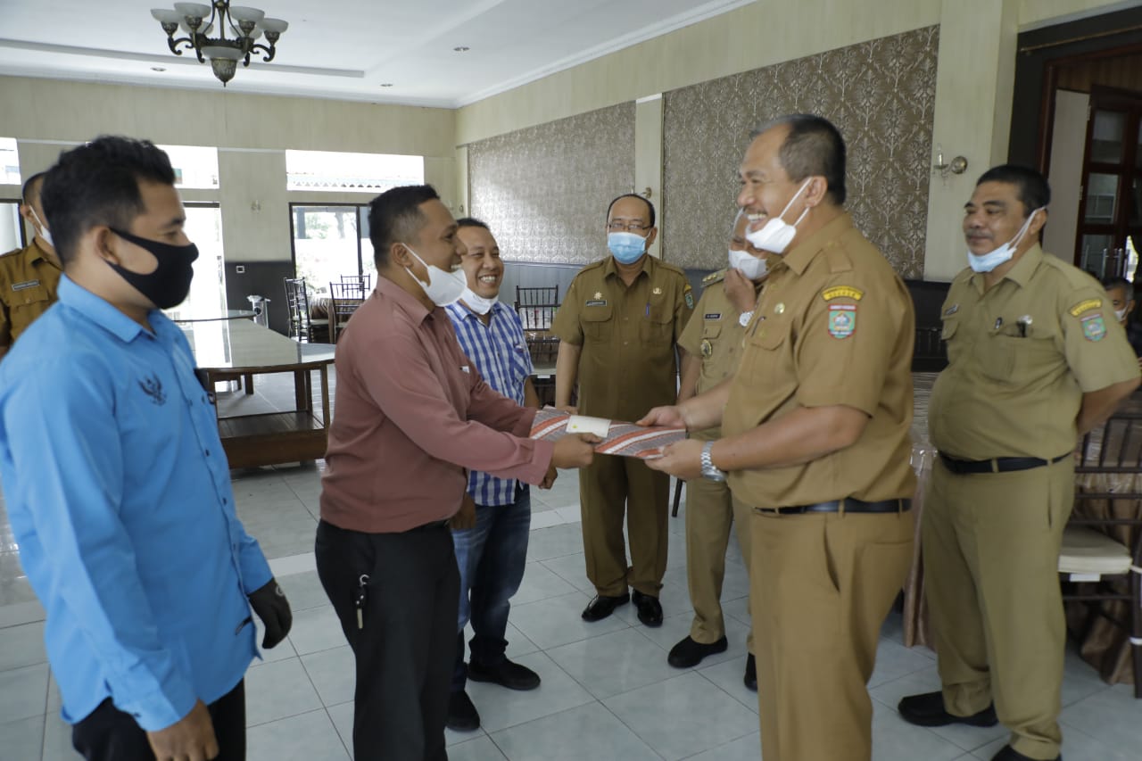 Bupati Asahan Beri Bantuan Kepada NPC Kabupaten Asahan