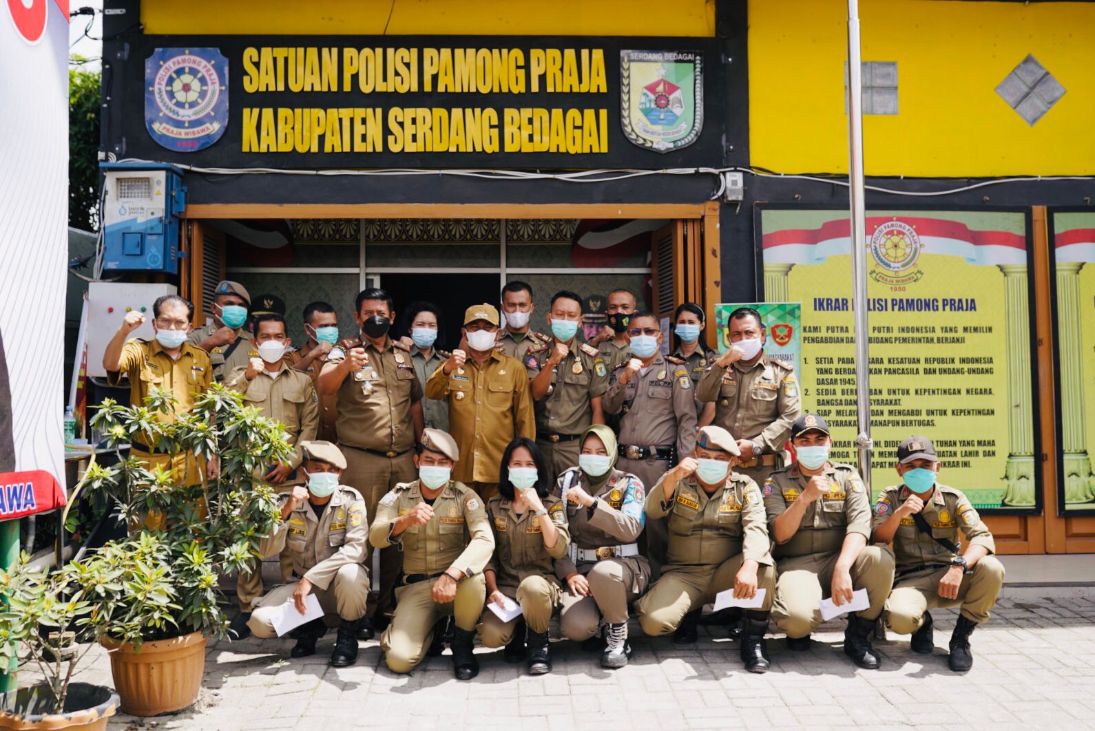 Apresiasi Kinerja Satpol PP Sergai, Bupati Darma Wijaya : Utamakan Negosiasi Tangani Pedagang Pasar Lelo