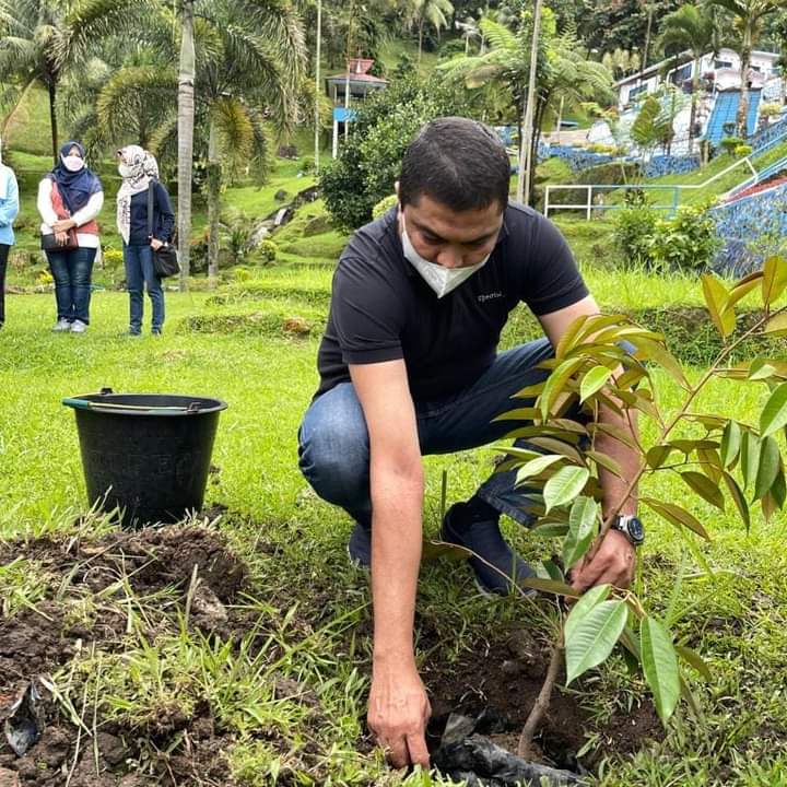 PDAM Tirtanadi Melakukan Tanam Bibit Pohon Di Sibolangit Serta Out Bond