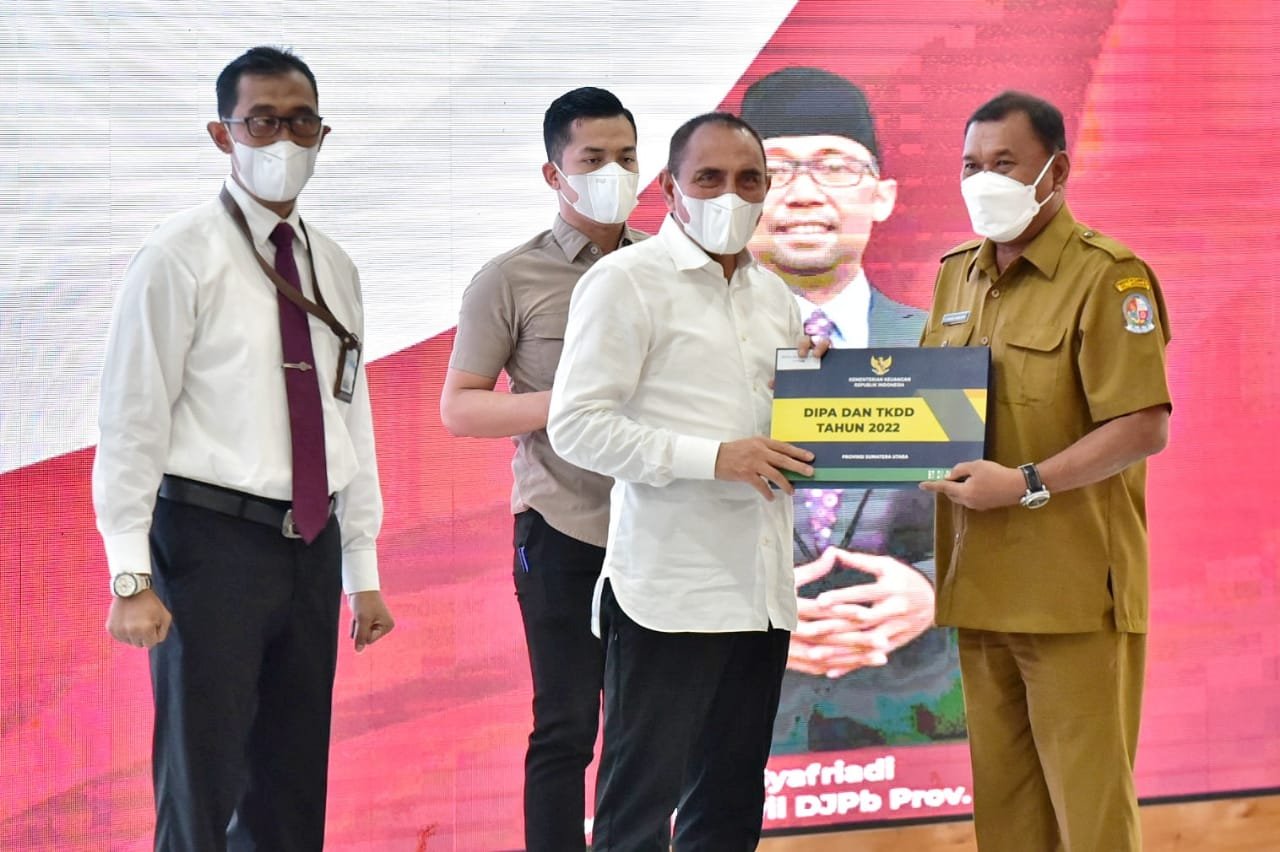 Bupati Deli Serdang Terima DIPA dan TKDD 2022