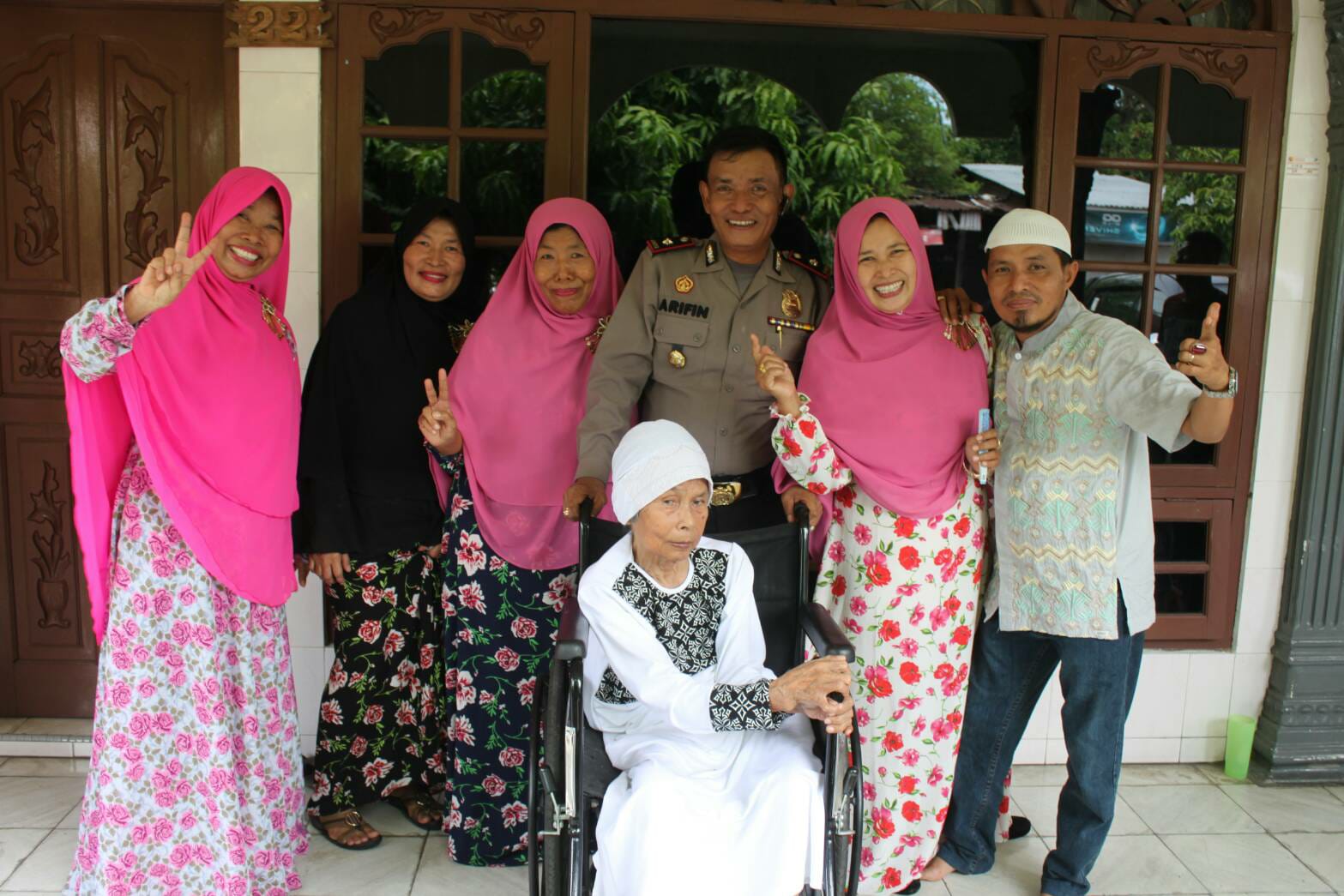 Hj Jumiah Ibunda dari Kompol Mhd Arifin Wafat, Media Group Sumut24 Ucapkan Belasungkawa