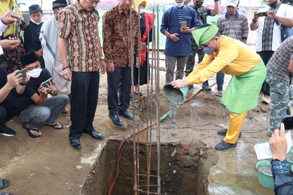 Walikota Letakan Batu Pembanguan Masjid Al Mukminin Pujakesuma, Ini Pesannya
