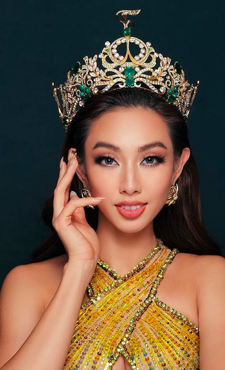 Nguyen Thuc Thuy Tien Juara Miss Grand 2021