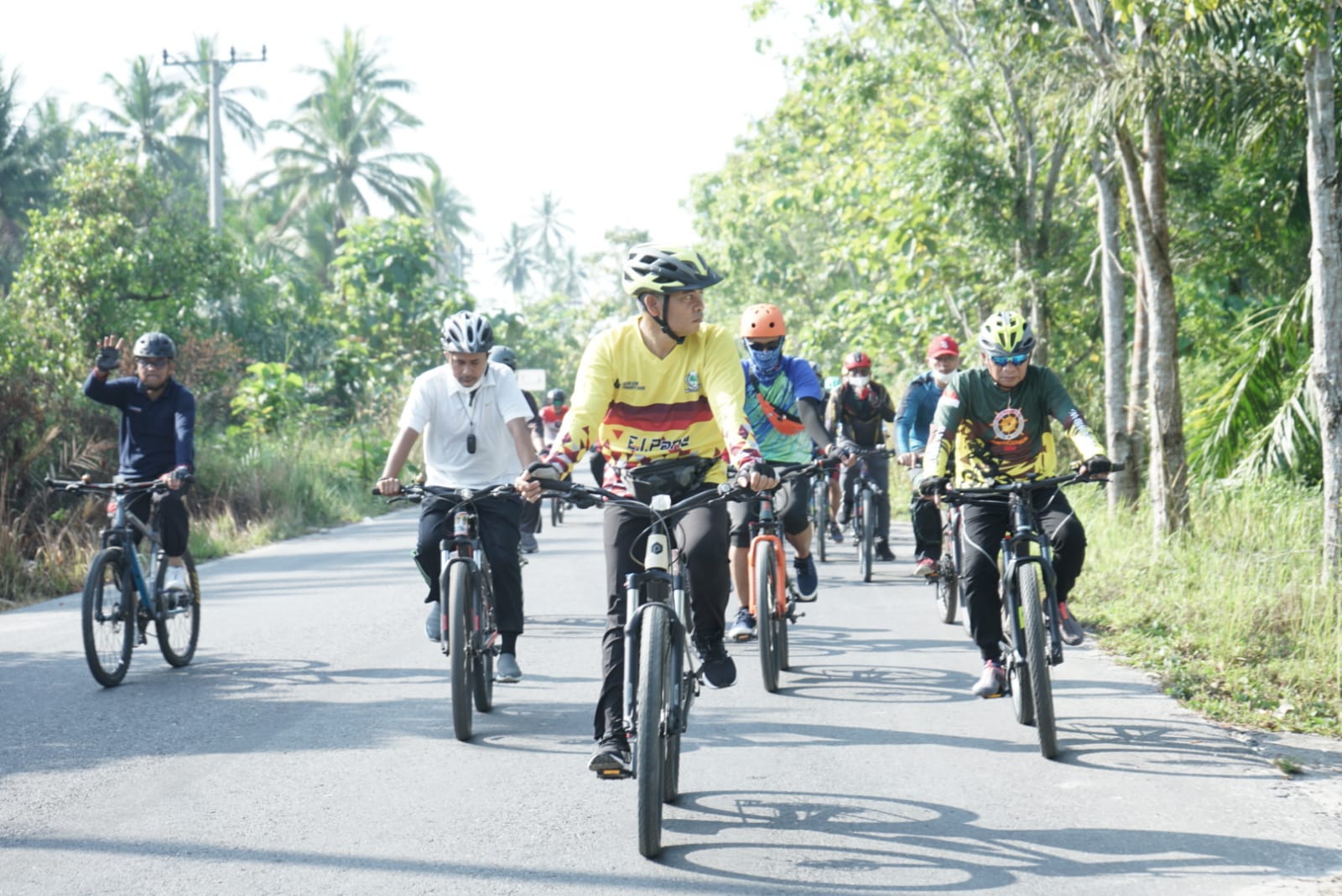 Bupati Asahan Gowes Bersama OPD dan  Komunitas Sepeda