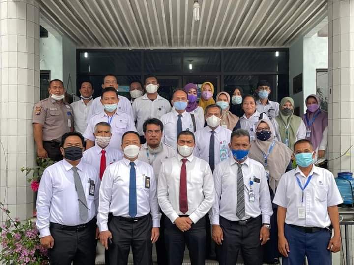 Dirut PDAM Tirtanadi Kunjungan Kerja ke Cabang Padang Bulan