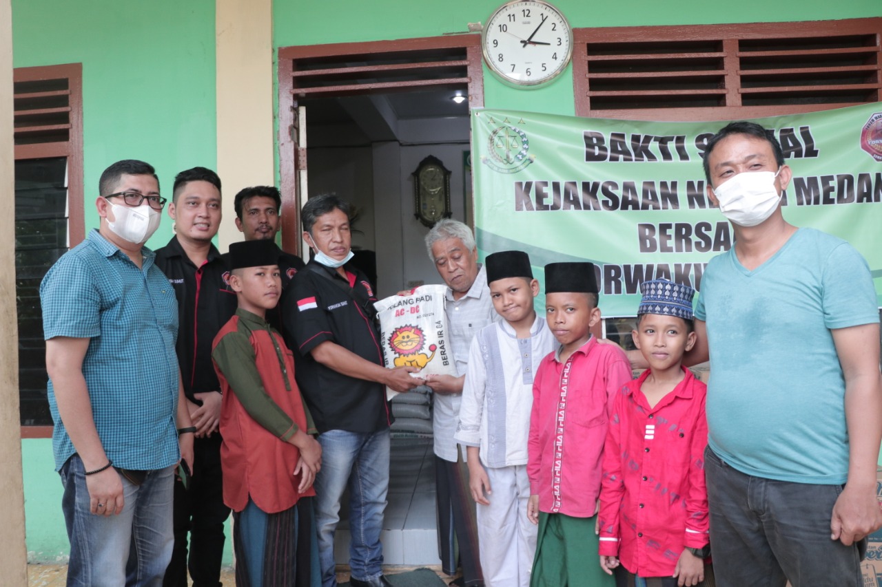 Kejari Medan Bersama Forwakum Sumut Gelar Baksos ke Panti Asuhan 